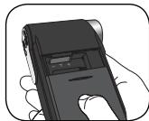 AIPTEK POCKET DV AHD 200 - Instalar la bateria - 1