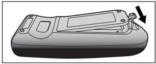 VIEWSONIC PJD6240 - Installing the Batteries - 3