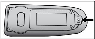 VIEWSONIC PJD6240 - Installing the Batteries - 1