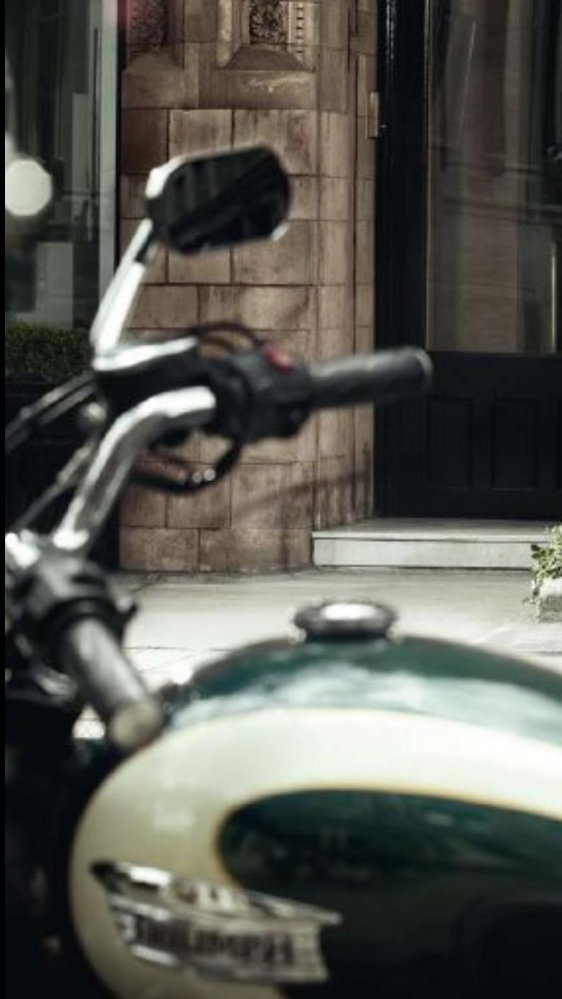 TRIUMPH THRUXTON - T100 - 1