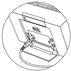 ALTEC LANSING INMOTION MAX - Listening to the FM Radio - 1