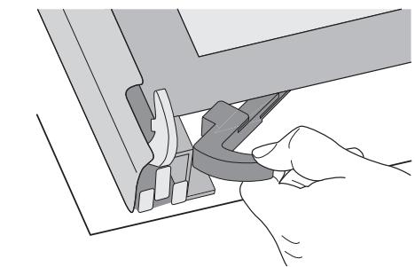 PROGRESS PBN1220X - Warning - the oven door must be removed before cleaning. The oven door can suddenly slam shut if you try to pull the internal pane from the suspended door. - 8
