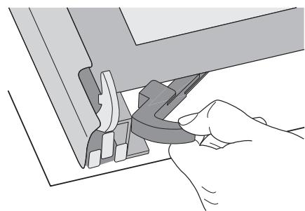 PROGRESS PBN1310X - Cleaning the oven door seal - 3
