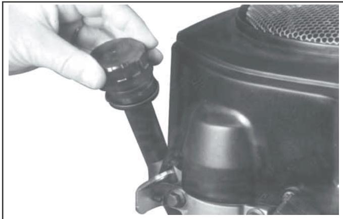 KOHLER CV17 - Check Oil Level - 1