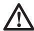 DEWALT DC750KA - Sette inn og ta ut batteripakken fra verktøyet (fig. 2) - 1