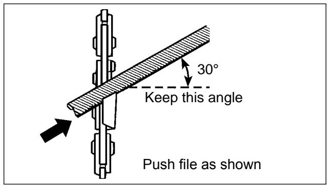 ECHO CS-400 - SETTING THE SAW CHAIN - 3