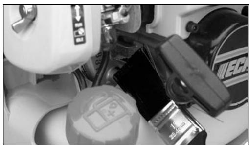 ECHO ES-210 - Nettoyage de la grille - 4