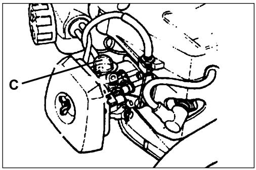 ECHO HC-2400 TYPE 1E - STARTING COLD ENGINE - 3