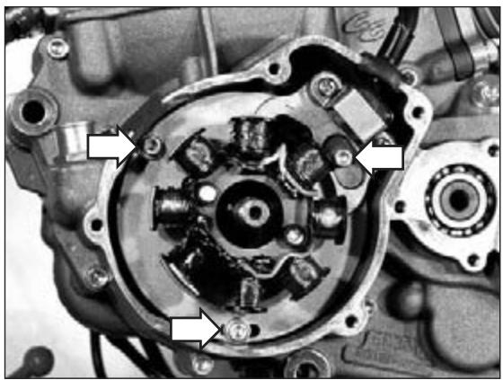 GAS GAS EC 200 - 03-02 DISMOUNTING ENGINE - 4