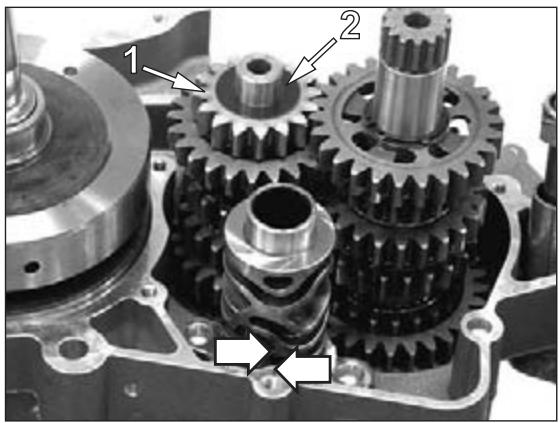 GAS GAS EC 200 - 05-02 ASSEMBLING THE ENGINE - 2