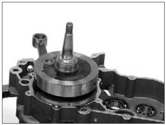 GAS GAS EC 200 - Assembling the crankshaft - 1