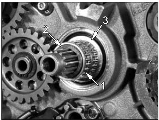 GAS GAS EC 200 - Dismantling the clutch - 5