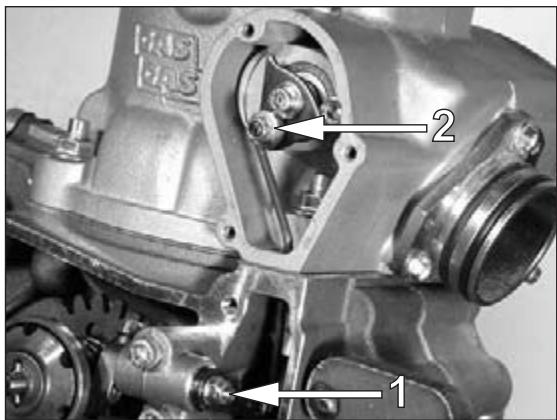 GAS GAS EC 200 - 03-04 DISMOUNTING ENGINE - 1