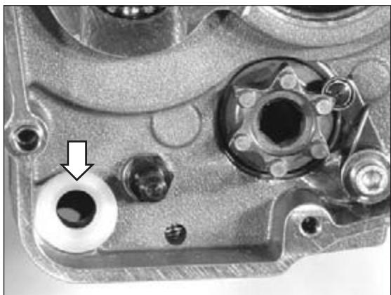GAS GAS EC 250 - Dismantling the gear selector unit - 1