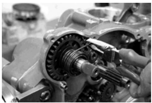 GAS GAS FSE 400 - Dismounting the engine - 58