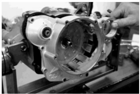 GAS GAS FSE 400 - Dismounting the engine - 54