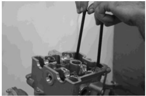 GAS GAS FSE 400 - Dismounting the engine - 33