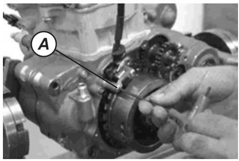 GAS GAS FSE 400 - Dismounting the engine - 8