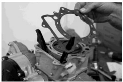 GAS GAS FSE 400 - Dismounting the engine - 35