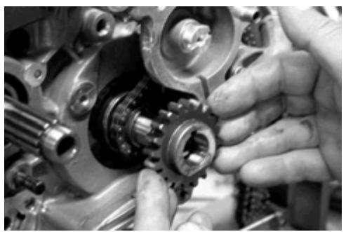 GAS GAS FSE 400 - Dismounting the engine - 68