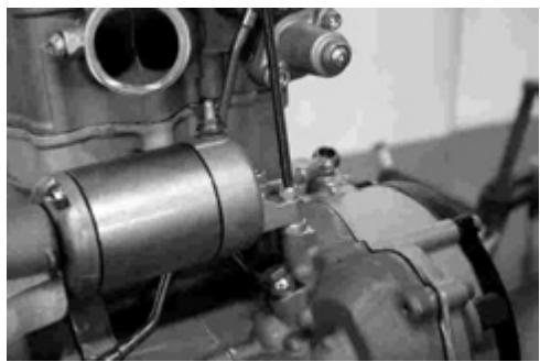 GAS GAS FSE 400 - Dismounting the engine - 4
