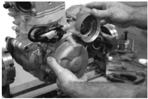 GAS GAS FSE 400 - Dismounting the engine - 7