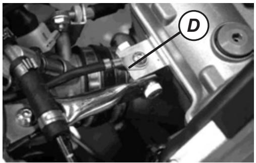 GAS GAS FSE 400 - Un-installing the engine in the chassis - 1