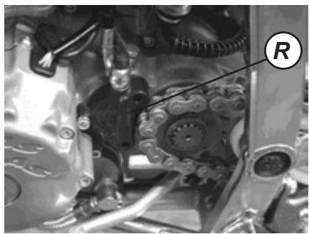 GAS GAS FSE 400 - Un-installing the engine in the chassis - 14