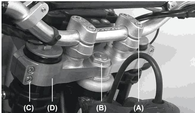 GAS GAS FSE 450 SM - If the steering needs adjustment - 1