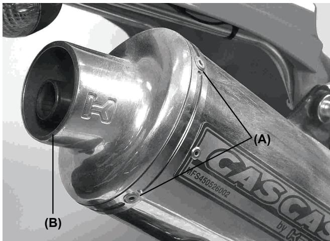 GAS GAS FSE 450 SM - Changing the silencer packing - 1