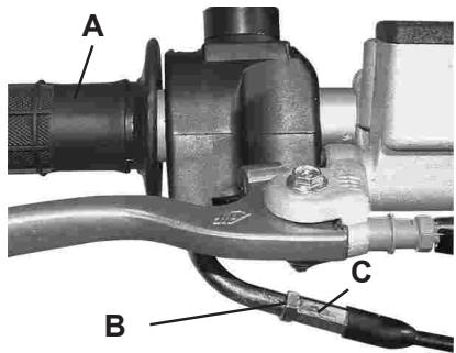 GAS GAS PAMPERA 125 - Adjusting the throttle control cable - 1