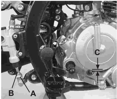 GAS GAS PAMPERA 125 - Position and play of the rear brake pedal - 1
