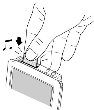 PALM ZIRE 72 - Insertion d'une carte d'extension - 2