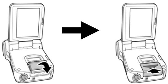 GENIUS DV505 - Inserting an SD card - 3