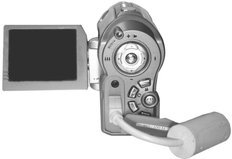 GENIUS DV5122 - Connecting Your Camera to a Computer - 1