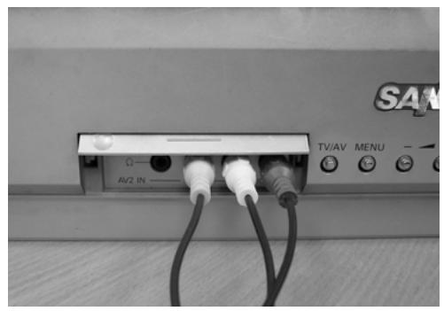GENIUS DV5122 - Viewing Pictures and Movies on a TV - 2