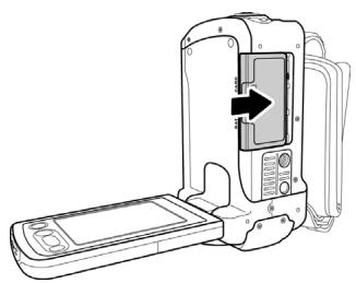 GENIUS DV815Z - Inserting an SD card - 5