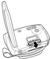 GENIUS G-SHOT DV511 - Inserting an SD card - 3