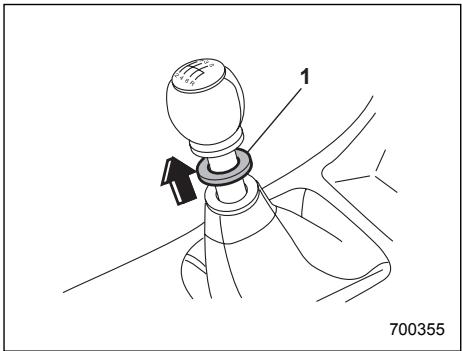 SUBARU IMPREZA - Selecting reverse gear - 1