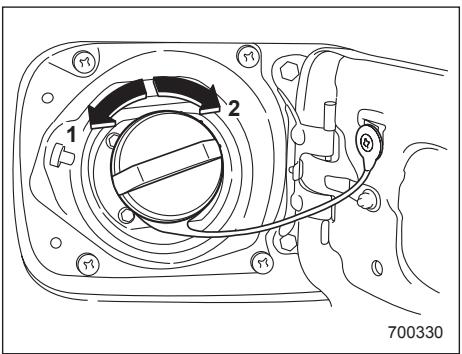 SUBARU IMPREZA - Refueling - 3