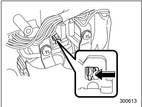 SUBARU IMPREZA - Key interlock release (AT vehicles only) - 2