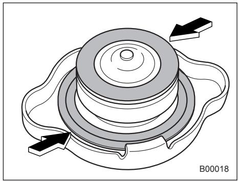SUBARU IMPREZA - Checking the coolant level - 2