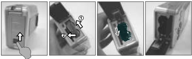 AGFAPHOTO DC-600UW - Insert / Remove a memory card - 1