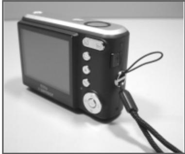 AGFAPHOTO SENSOR 530S - Attaching the Wrist Strap - 1