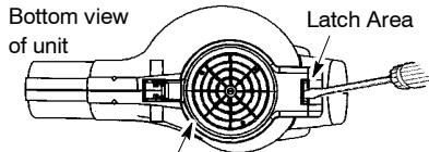 WEED EATER EBV200W - Remove the inlet restrictor - 1