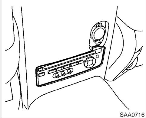 INFINITI FX45 - FF, REW (avance rapide, rembobinage de la cassette ou du CD): - 1
