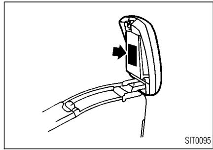 INFINITI I30 - Étiquette des PNEUS - 1