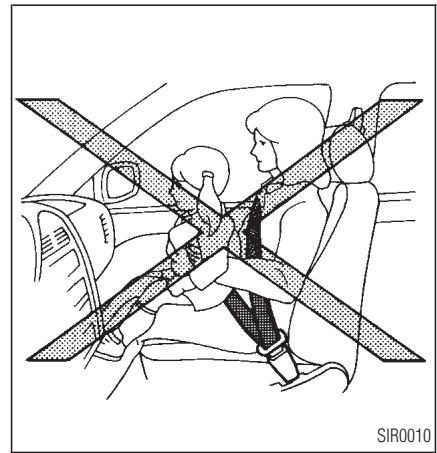 INFINITI I30 - Sièges, dispositifs de retenue et systèmes de coussin gonflable d'appoint - 5