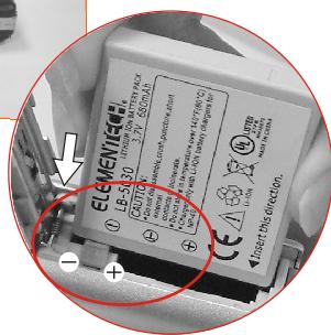 FERRANIA SD-711 - Insertion de l'accumulateur - 2