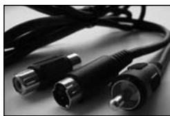 MARMITEK CONNECT 236 - S-video to composite video adapter - 1